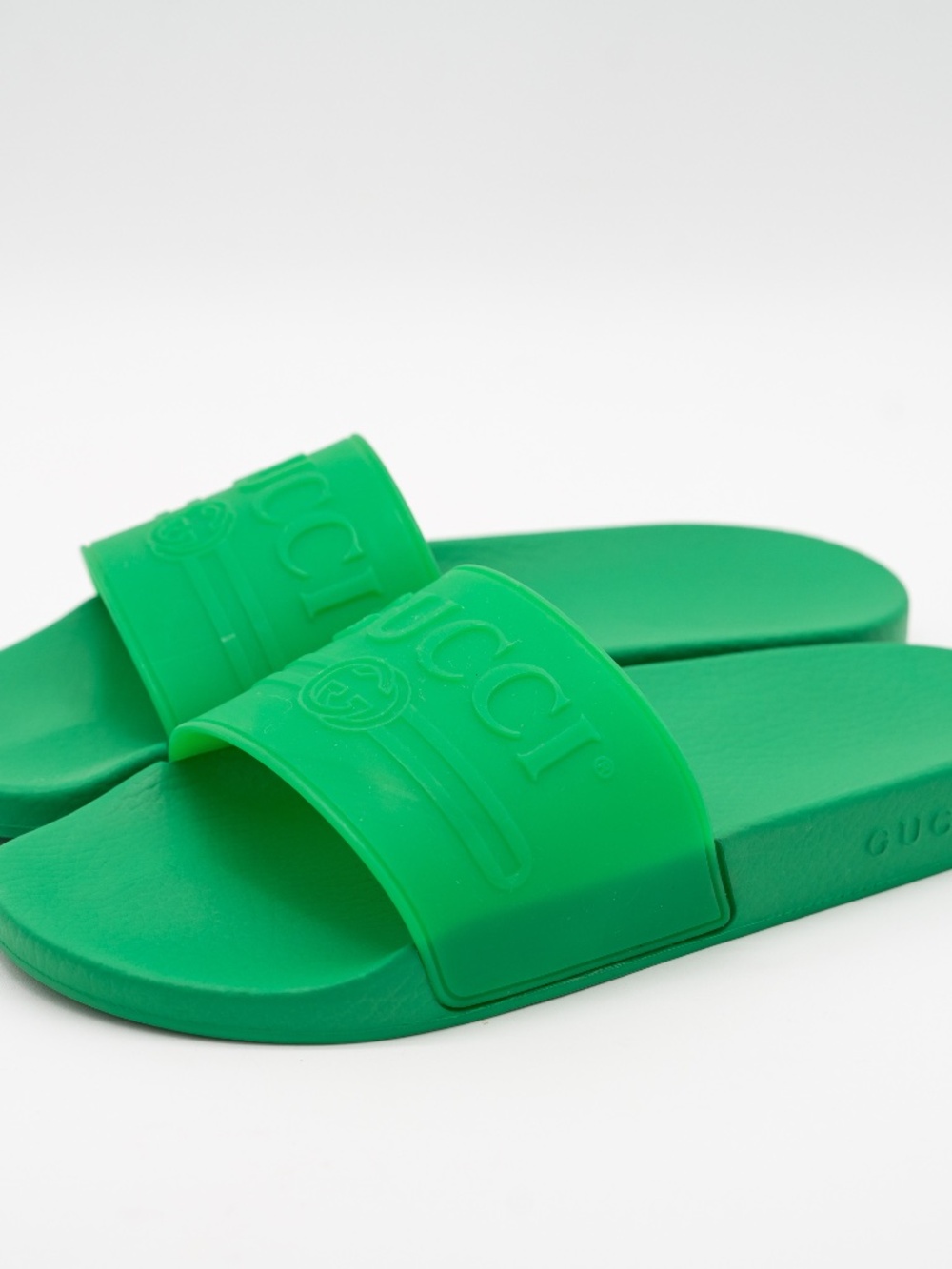 Gucci Men's Slides Sandals Green Rubber Pool GG size 9G 9.5 US
